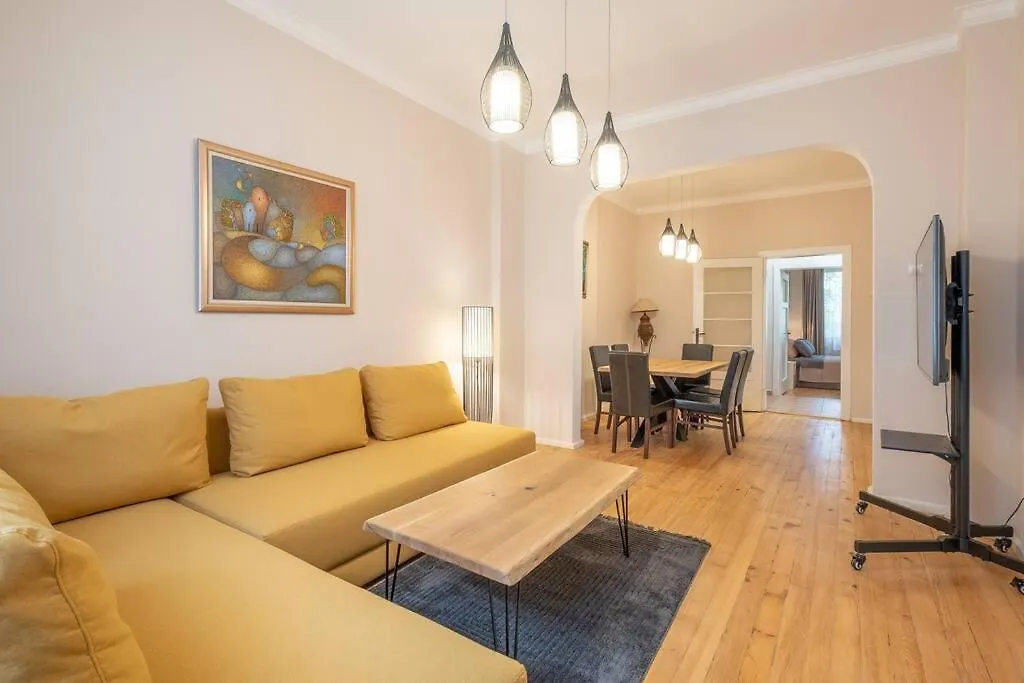 Gorgeous 2 Bdrm Fully Equipped Flat, Top Location Sofia